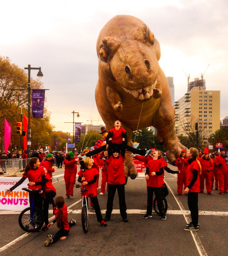Philly Circus Youth Troupe at the Thanksgiving Parade, 2016.